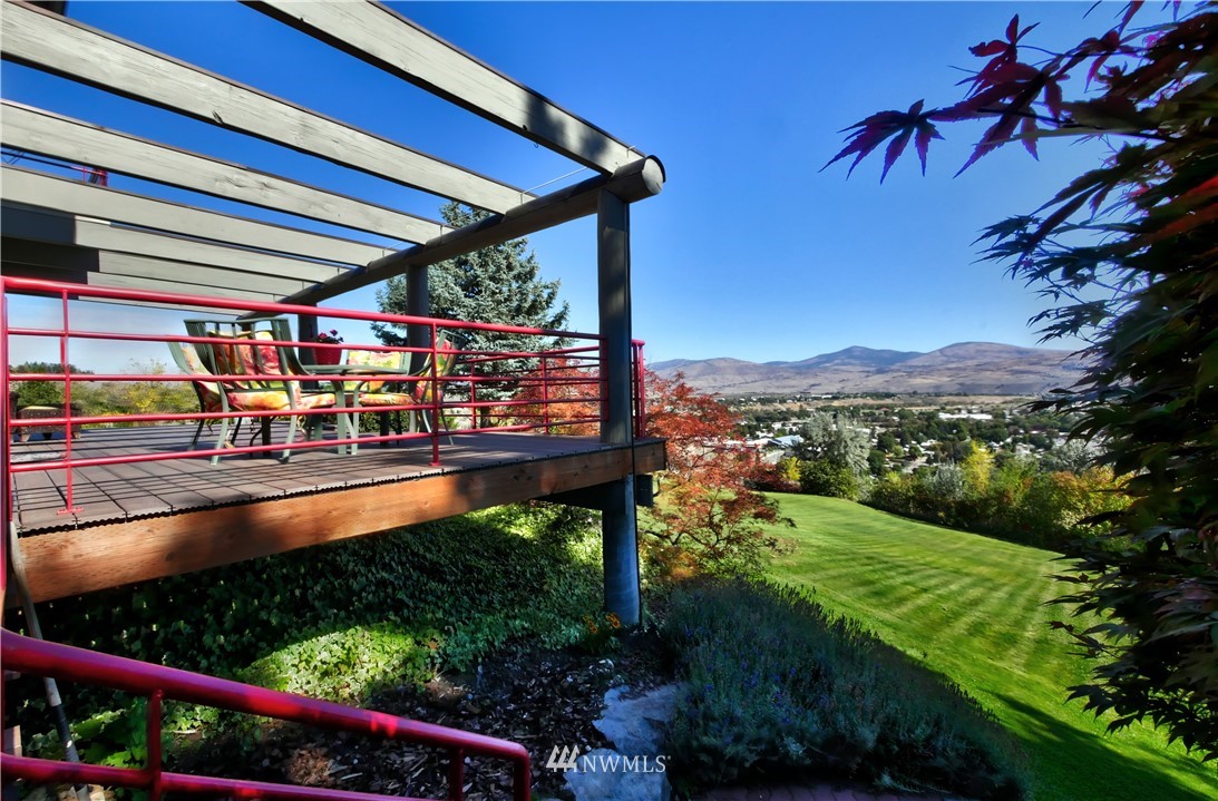 25 Black Road Omak, WA 98841 - Photo 32 of 38 a view of swimming pool with a patio