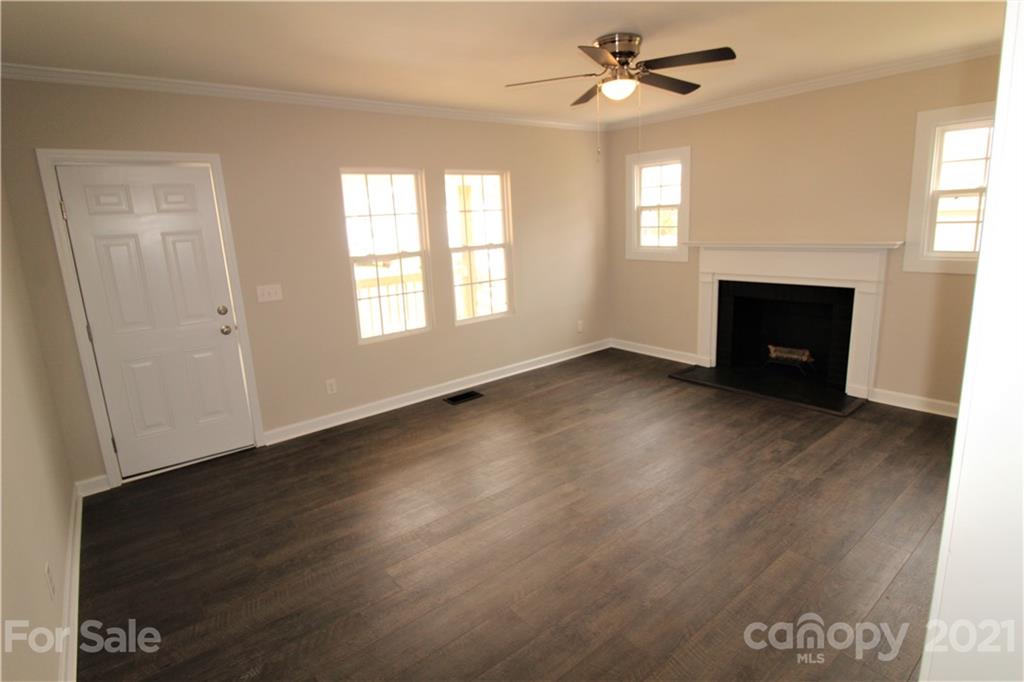 104 Adams Street Clover, SC 29710 - Photo 3 of 19 Gallery Image 3
