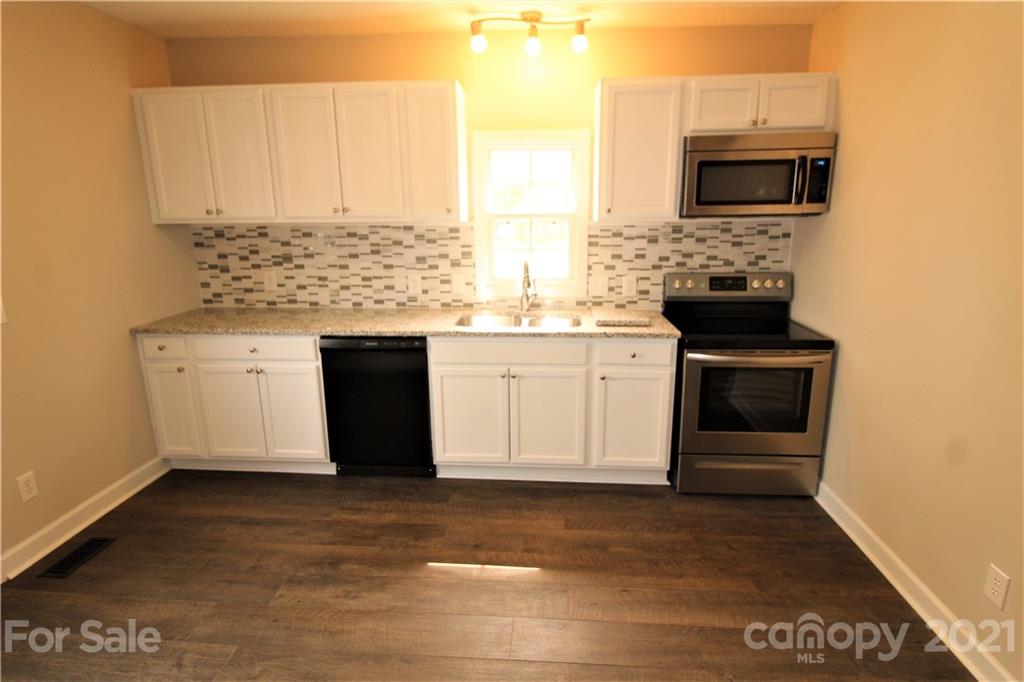 104 Adams Street Clover, SC 29710 - Photo 7 of 19 Gallery Image 7