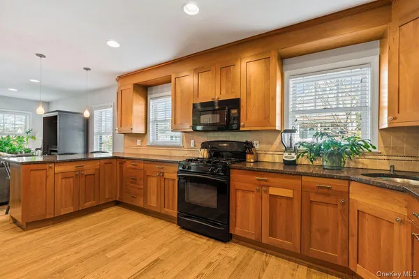 $1,115,000 | 314 Hunter Street, Mamaroneck, NY 10543