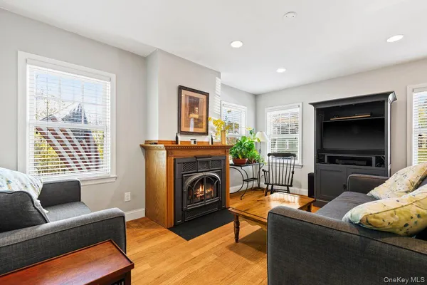 $1,115,000 | 314 Hunter Street, Mamaroneck, NY 10543