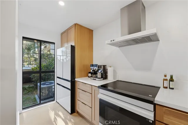 $675,000 | 8103 Marina Pacifica Drive North, Long Beach, CA 90803