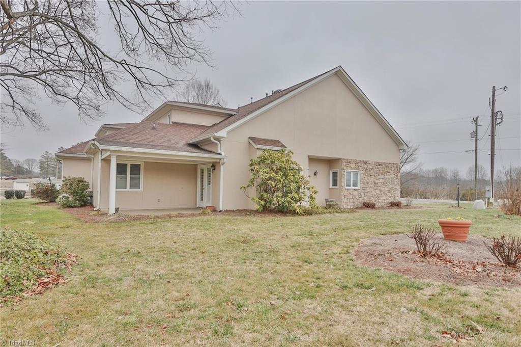 2425 Country Club Road Yadkinville, NC 27055 - Photo 30 of 37