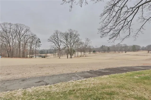 $279,900 | 2425 Country Club Road, Yadkinville, NC 27055