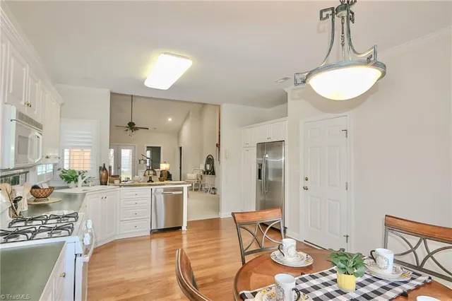 $279,900 | 2425 Country Club Road, Yadkinville, NC 27055