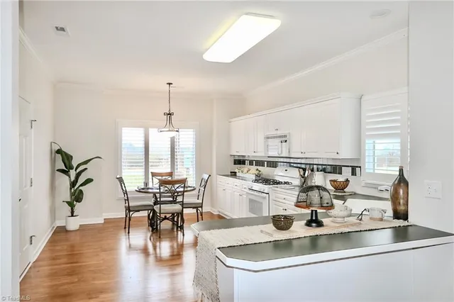 $279,900 | 2425 Country Club Road, Yadkinville, NC 27055