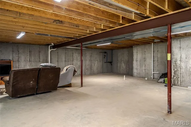 $547,000 | 880 Fairway Drive, Union, MO 63084