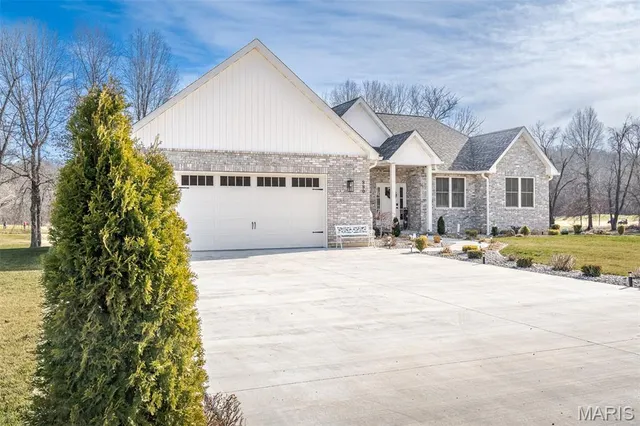 $547,000 | 880 Fairway Drive, Union, MO 63084