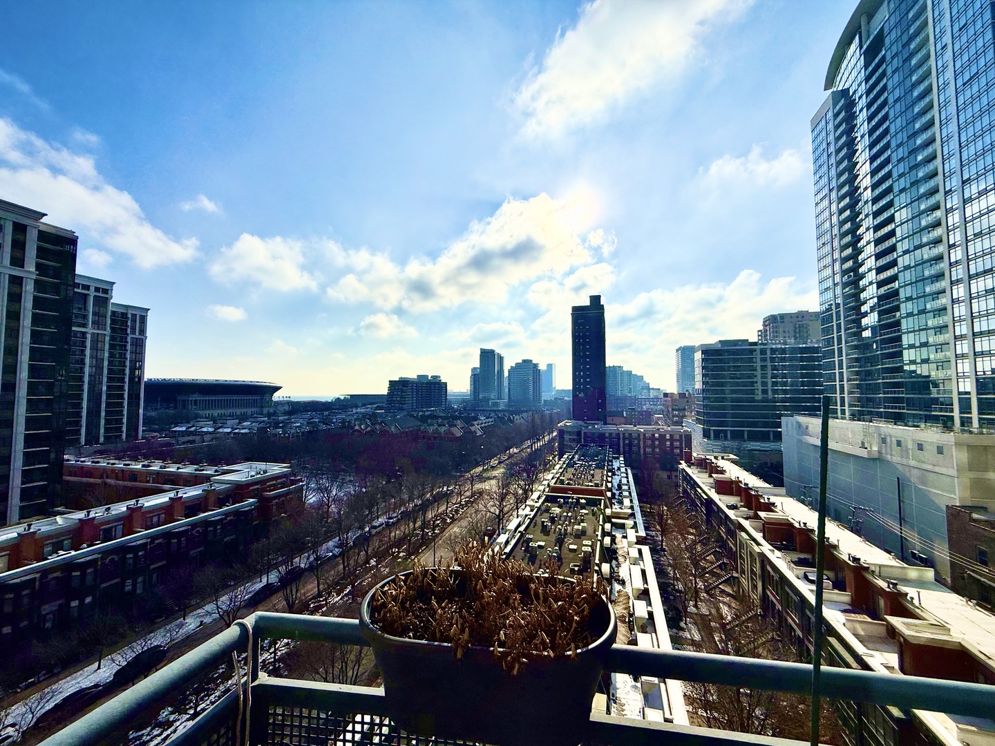 125 East 13th Street, Unit 909 Chicago, IL 60605 - Photo 12 of 28