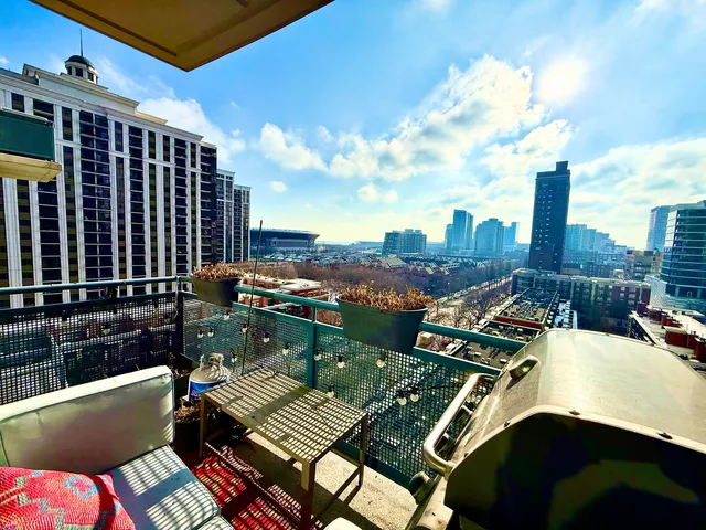 $2,950 | 125 East 13th Street, Unit 909, Chicago, IL 60605