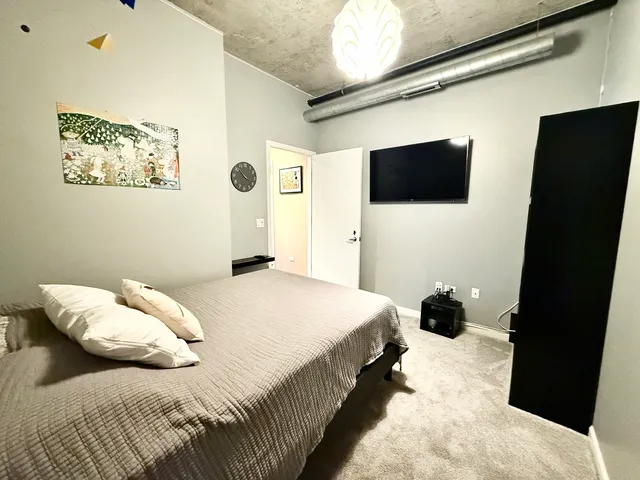 $2,950 | 125 East 13th Street, Unit 909, Chicago, IL 60605