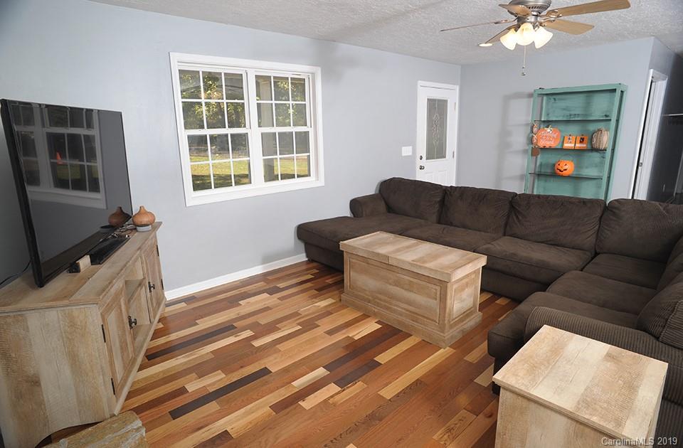 142 Stoneybrook Road Salisbury, NC 28147 - Photo 4 of 20 Gallery Image 4