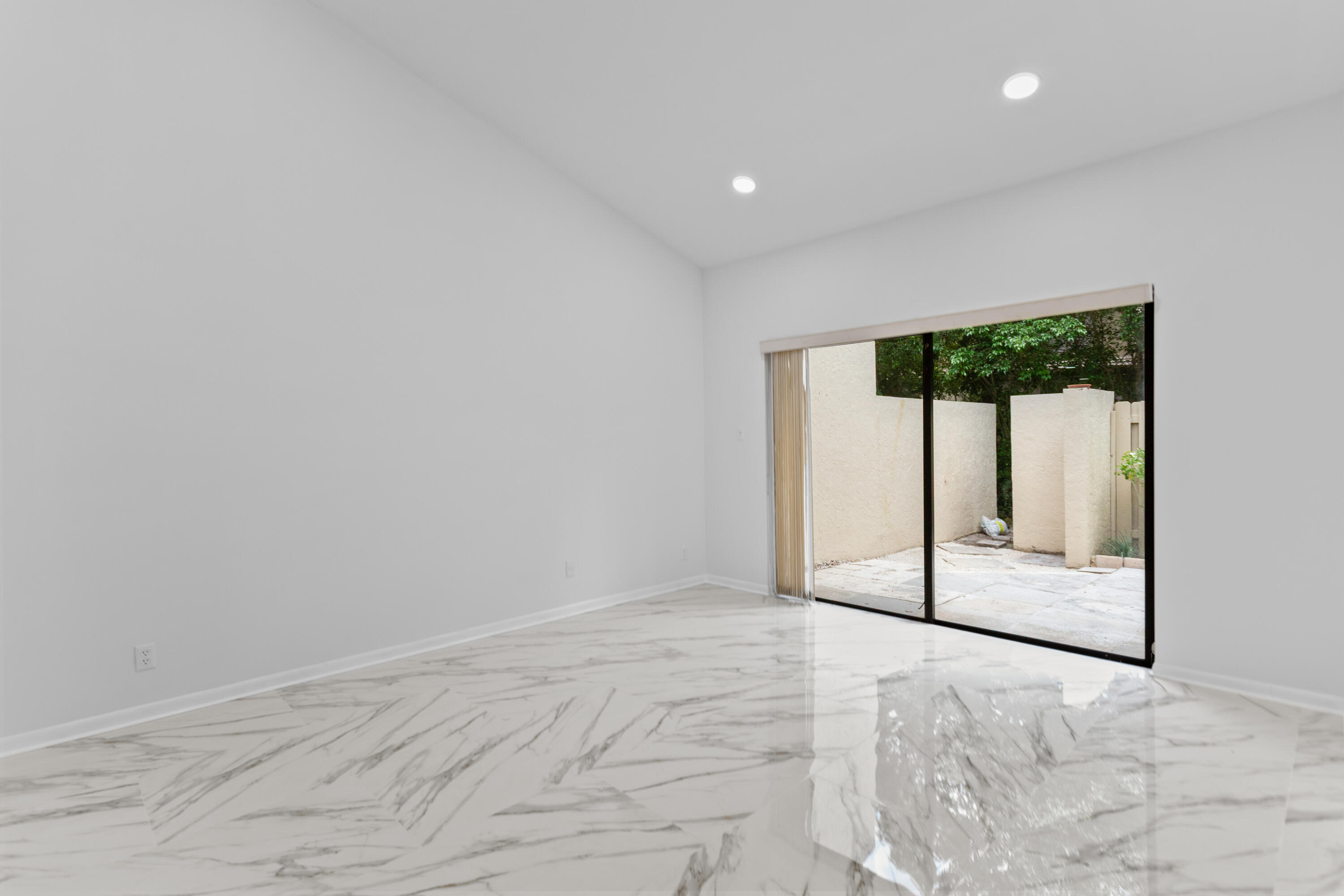 1400 Northwest 9th Avenue, Unit B14 Boca Raton, FL 33486 - Photo 16 of 34 585A7533