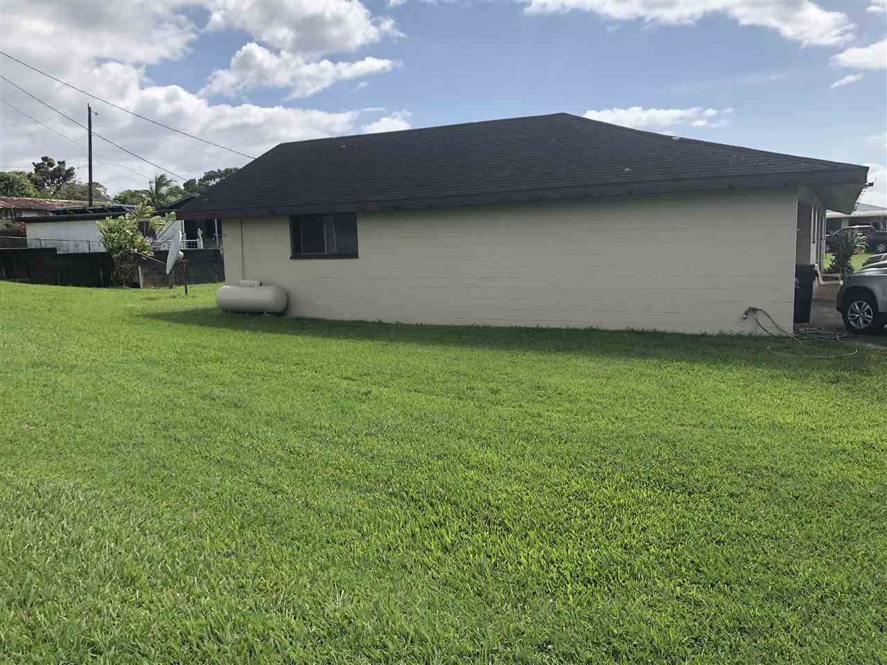 1752 West Kuiaha Road Haiku, HI 96708 - Photo 15 of 24 a view of a backyard