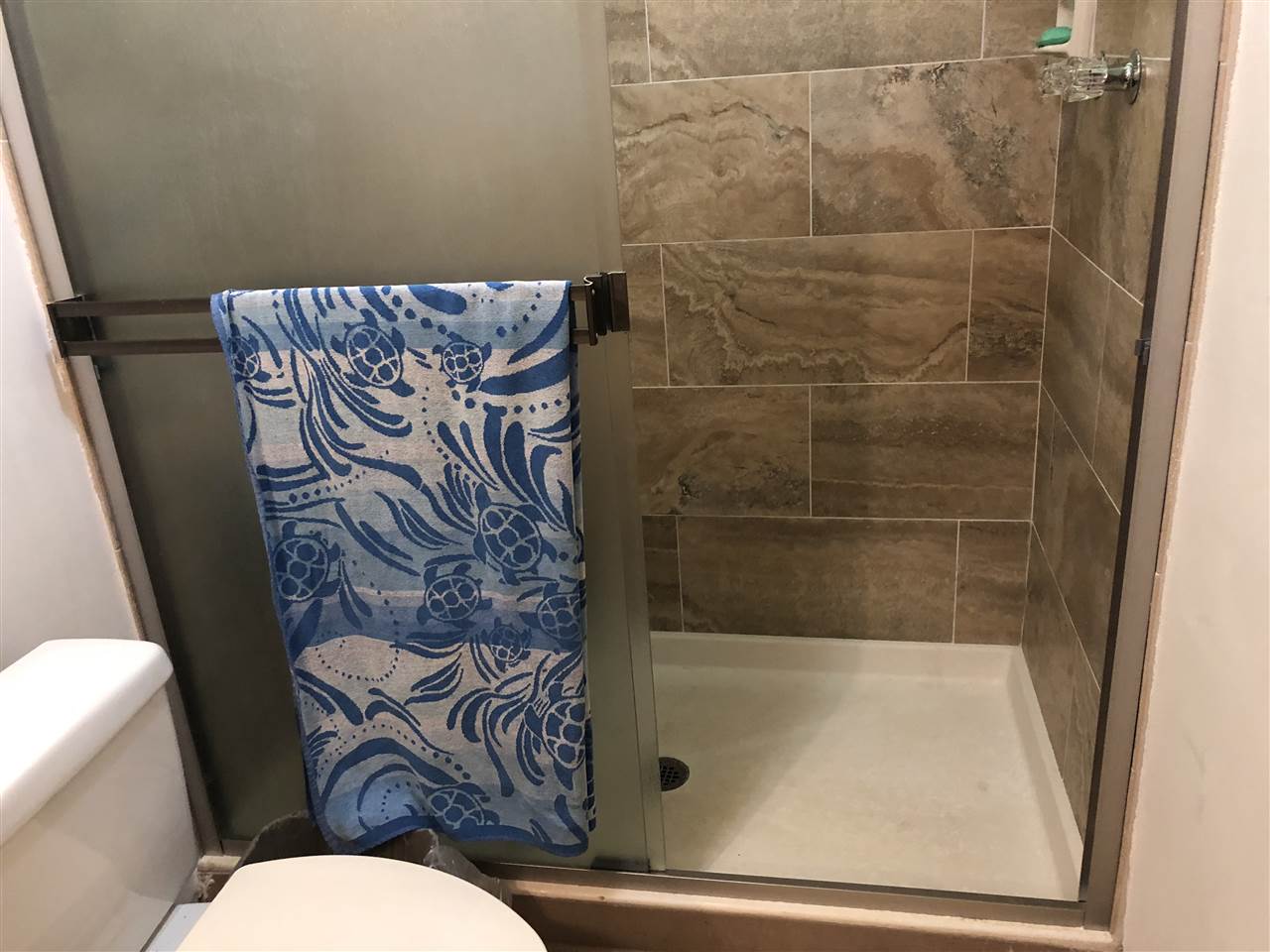 1752 West Kuiaha Road Haiku, HI 96708 - Photo 21 of 24 a bathroom with a toilet and a shower