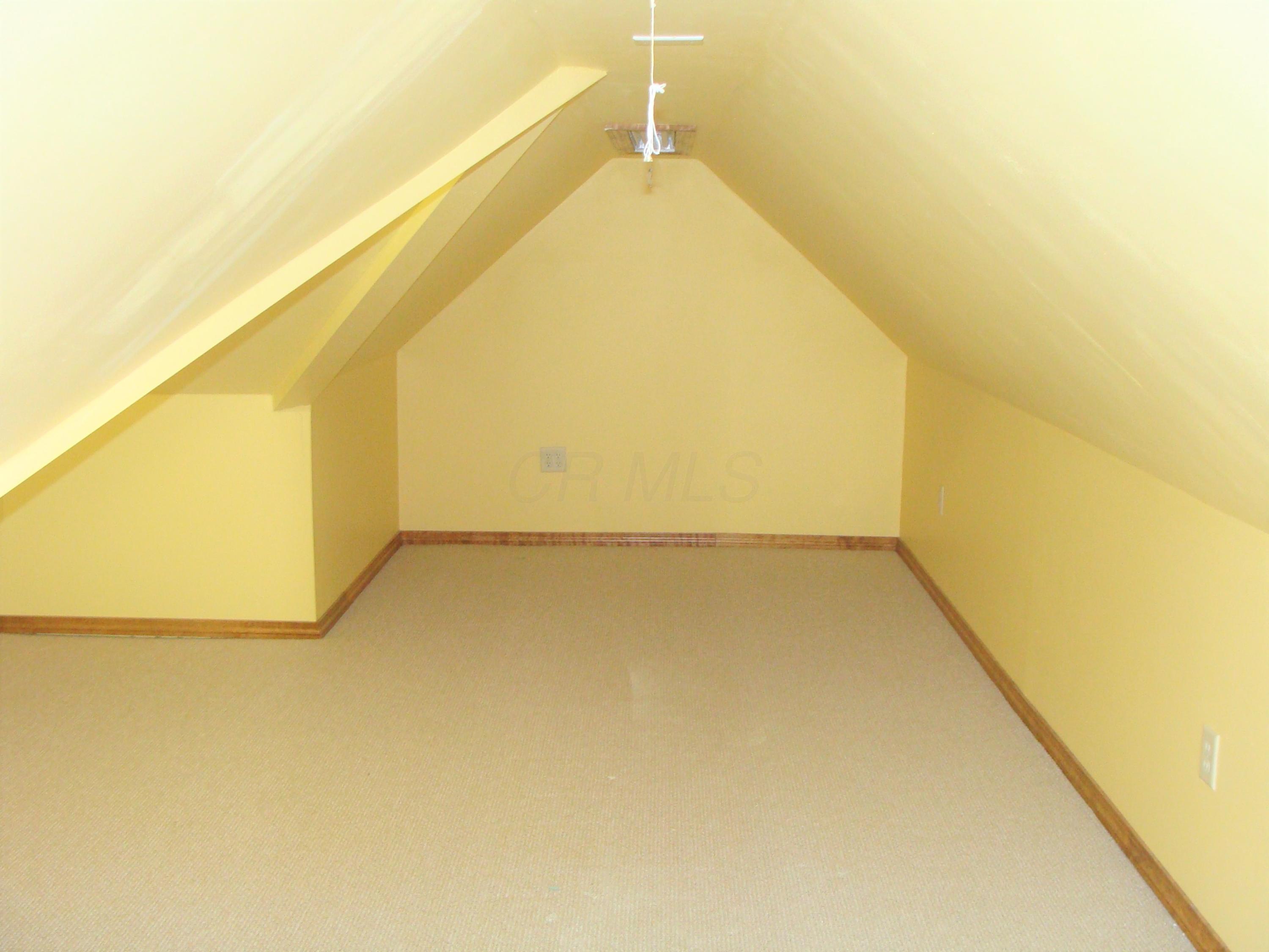 546 Richards Road Columbus, OH 43214 - Photo 25 of 42 Gallery Image 25