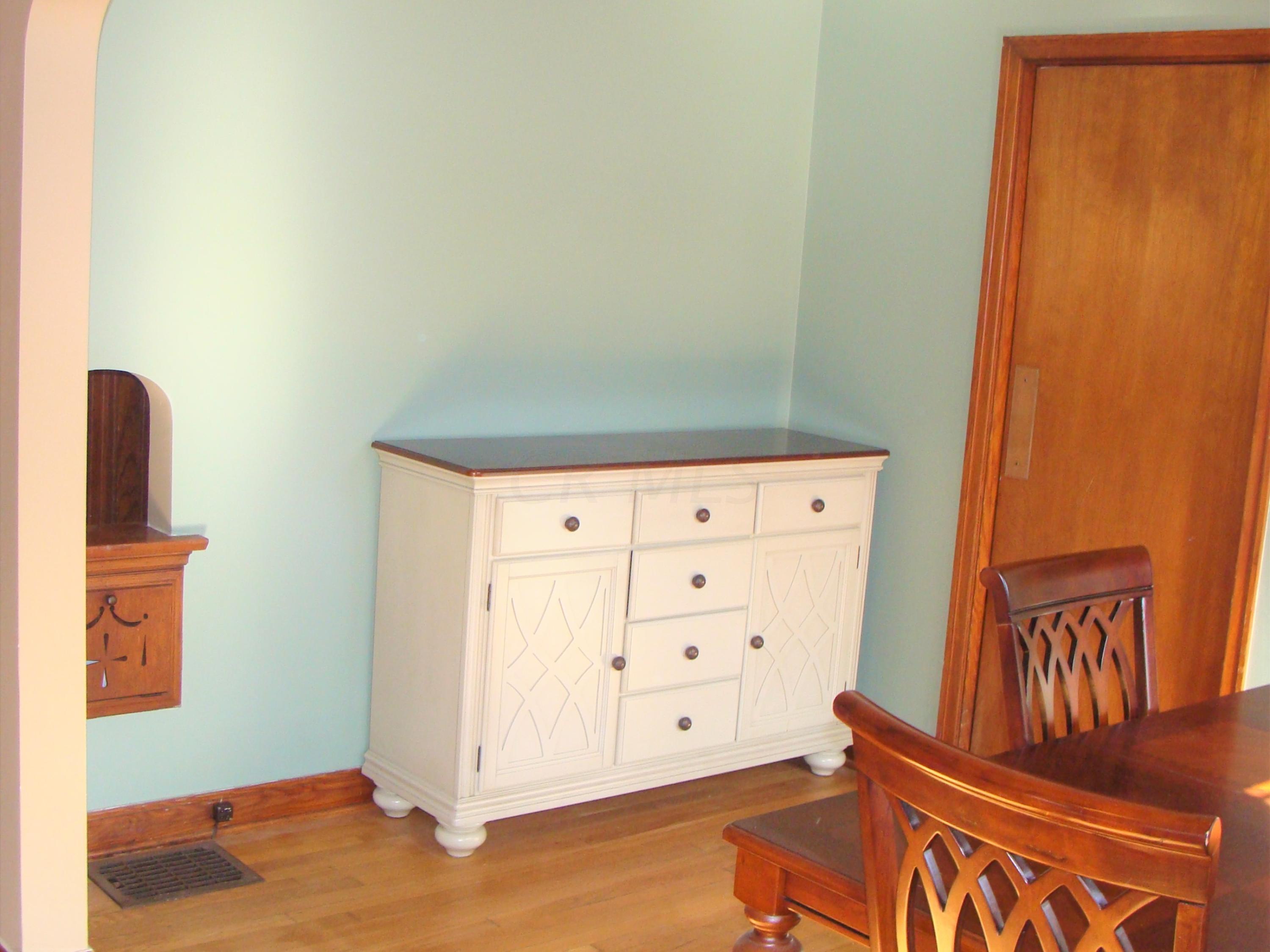 546 Richards Road Columbus, OH 43214 - Photo 8 of 42 Gallery Image 8