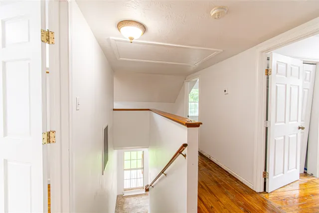 $2,000 | 633 Bradley Street, Seabrook, TX 77586