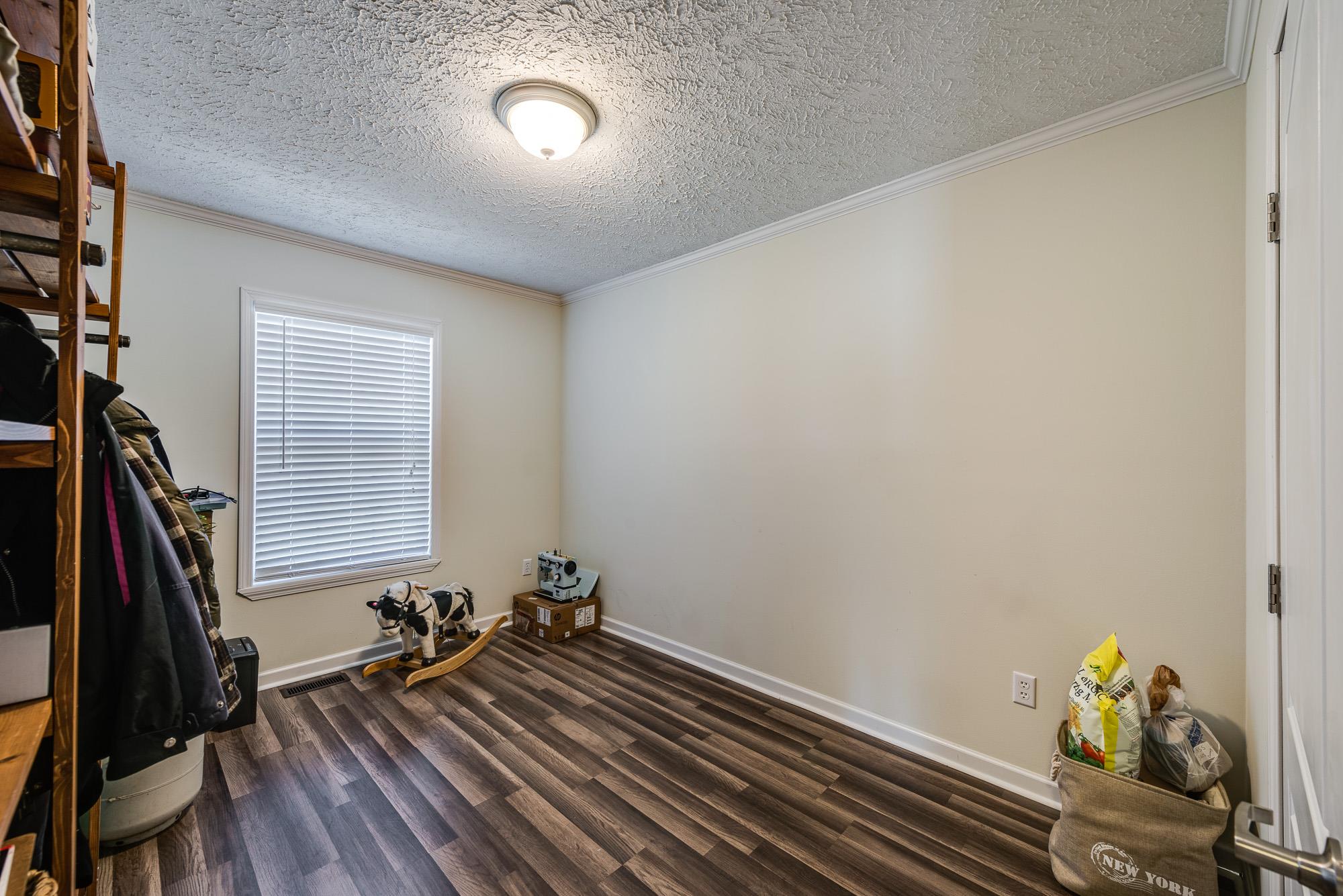 975 Horton Road Quebeck, TN 38579 - Photo 23 of 26 Bedroom 3