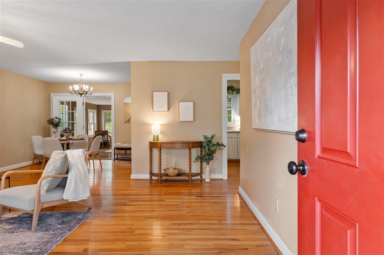 694 Castle Heights Road Bowling Green, KY 42103 - Photo 5 of 33 Gallery Image 5
