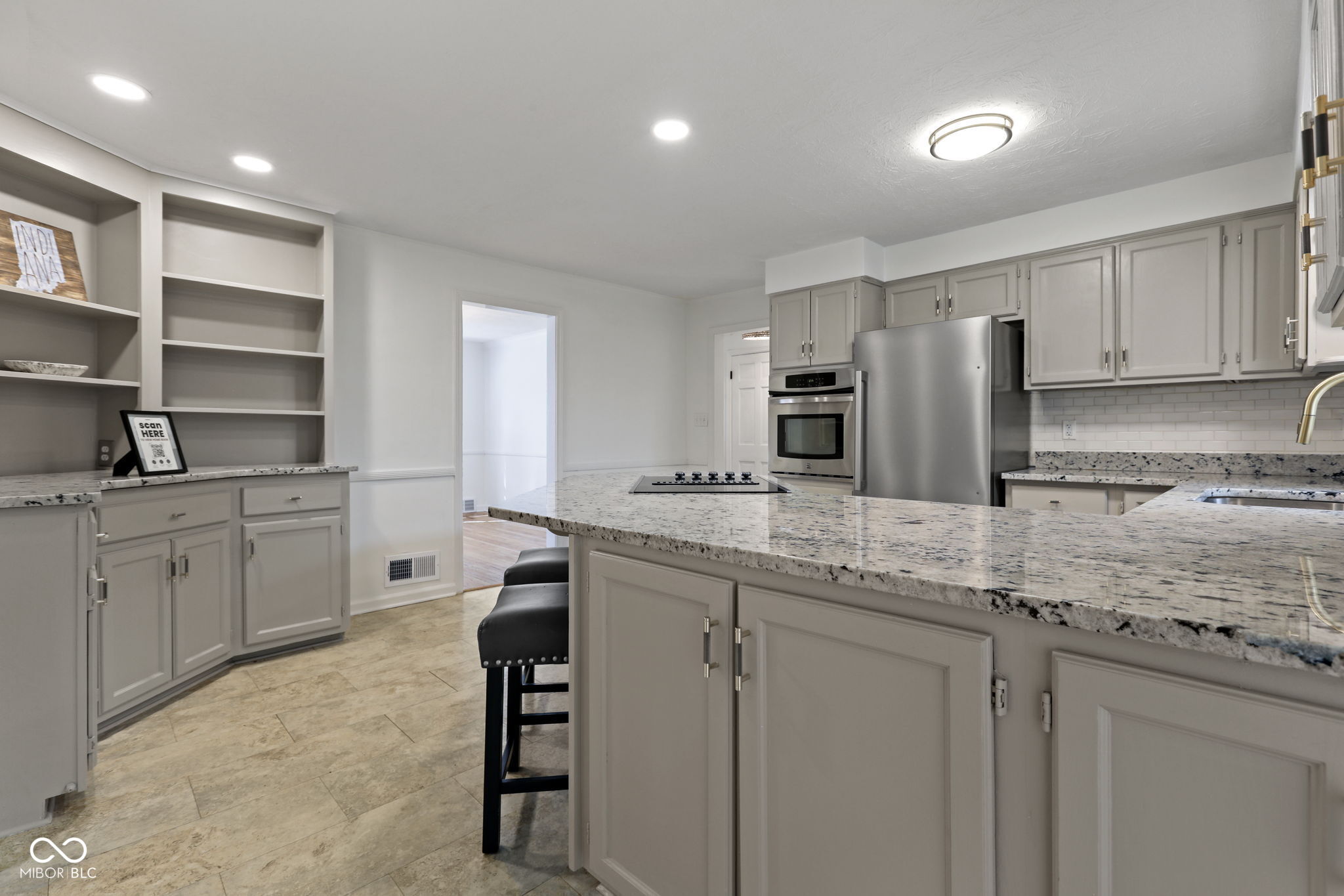 8647 North College Avenue Indianapolis, IN 46240 - Photo 12 of 36