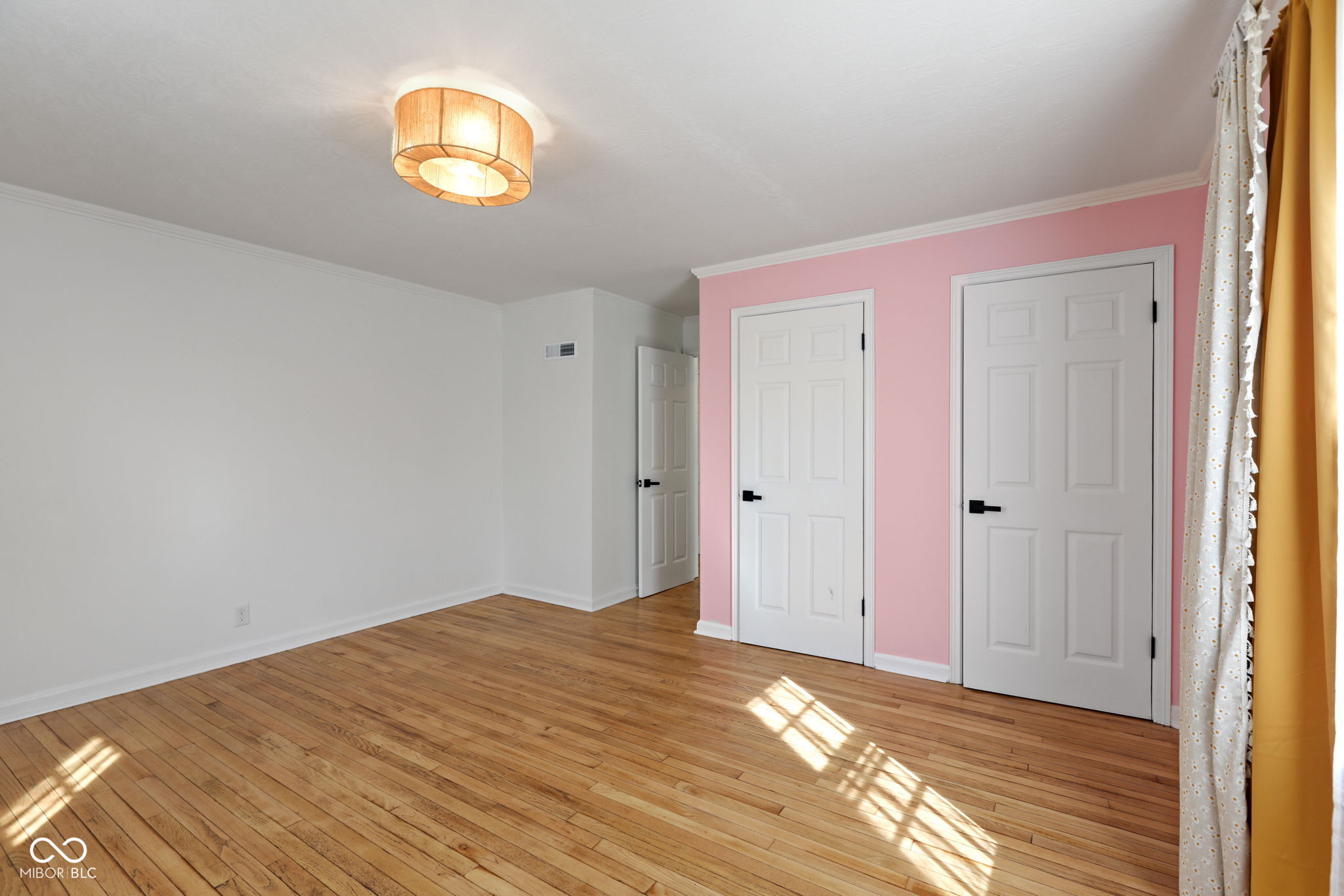 8647 North College Avenue Indianapolis, IN 46240 - Photo 24 of 36