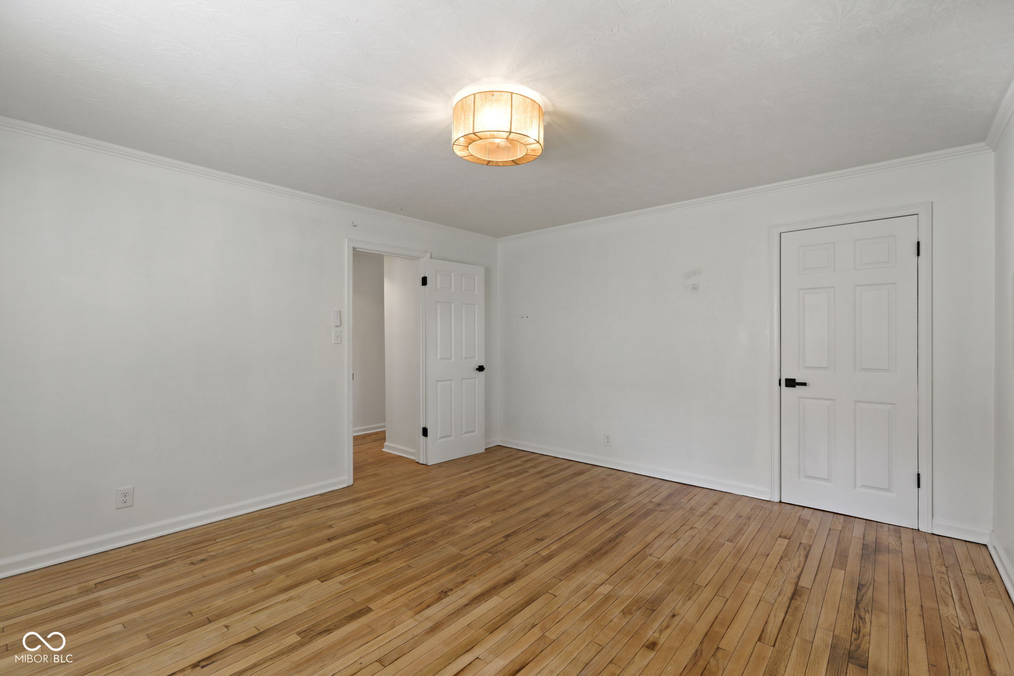 8647 North College Avenue Indianapolis, IN 46240 - Photo 27 of 36