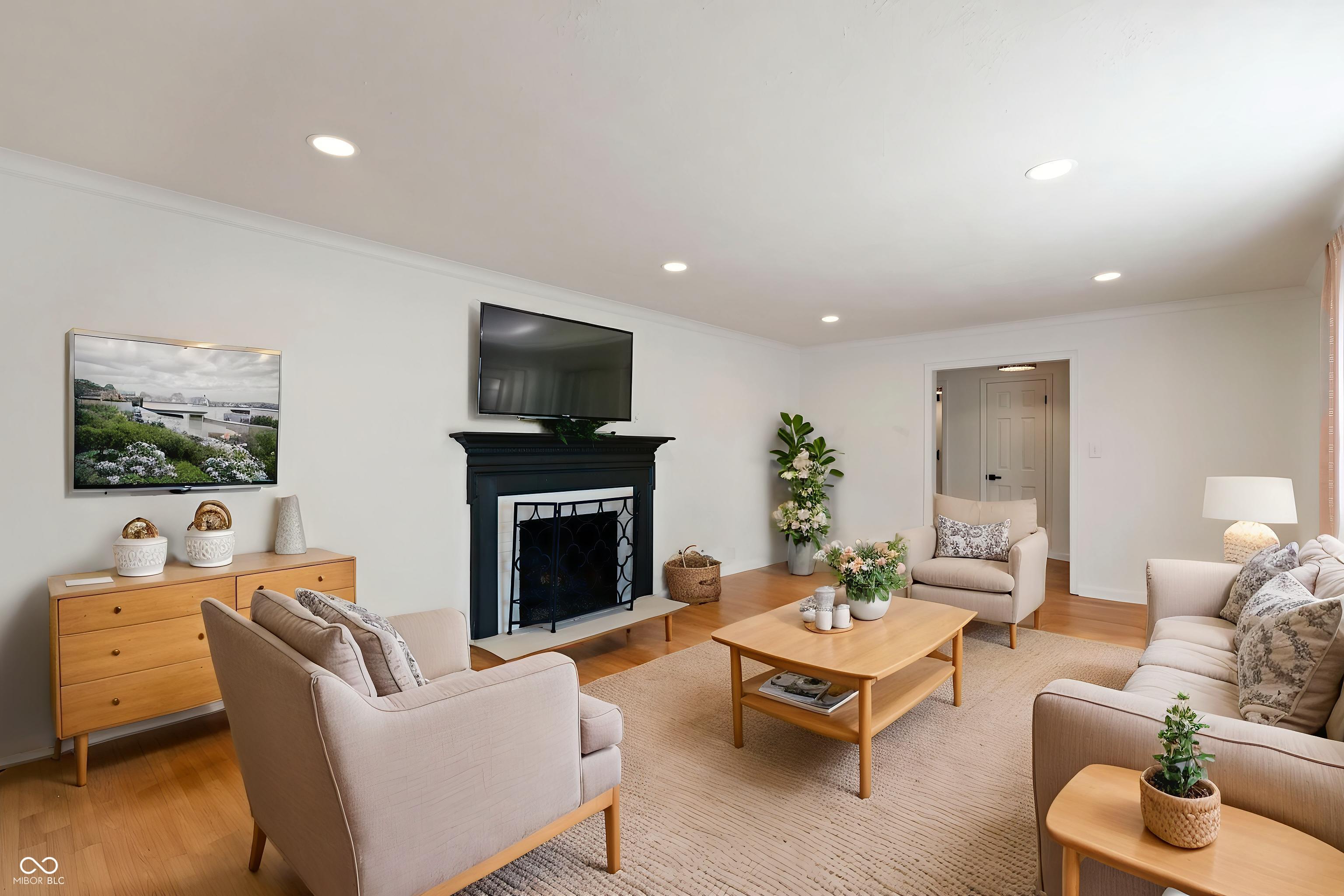 8647 North College Avenue Indianapolis, IN 46240 - Photo 4 of 36