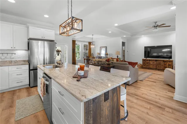 $849,900 | 171 South Oak Pointe Drive, Seneca, SC 29672