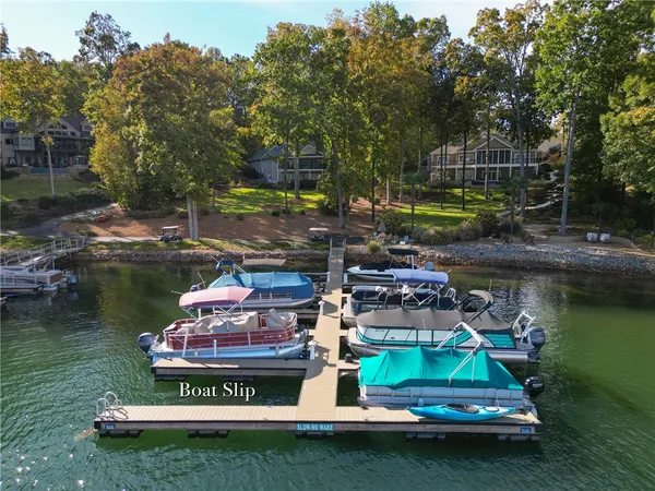$849,900 | 171 South Oak Pointe Drive, Seneca, SC 29672