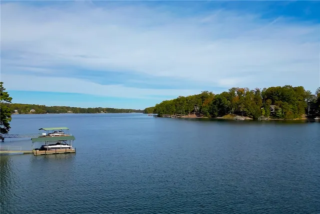 $849,900 | 171 South Oak Pointe Drive, Seneca, SC 29672