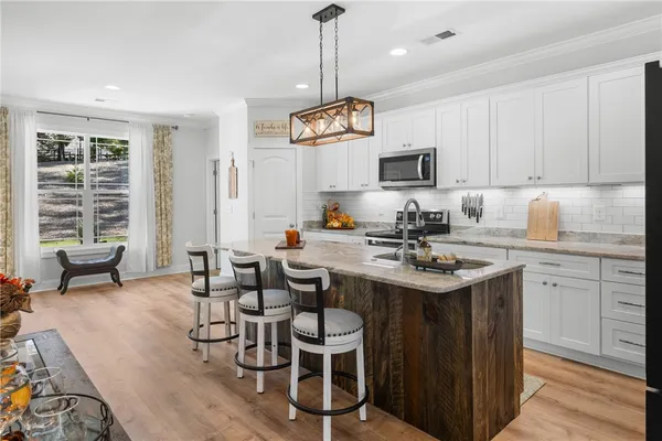 $849,900 | 171 South Oak Pointe Drive, Seneca, SC 29672