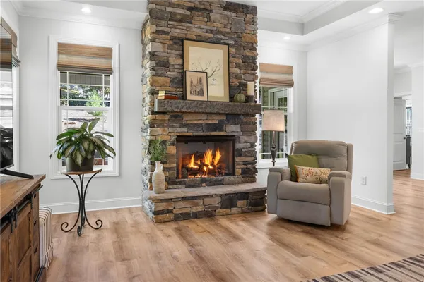 $849,900 | 171 South Oak Pointe Drive, Seneca, SC 29672