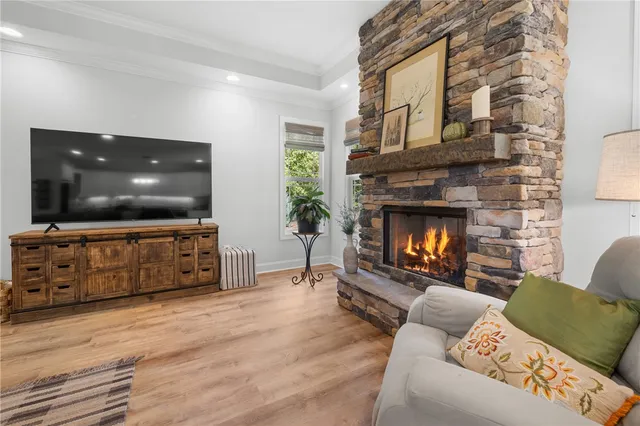 $849,900 | 171 South Oak Pointe Drive, Seneca, SC 29672