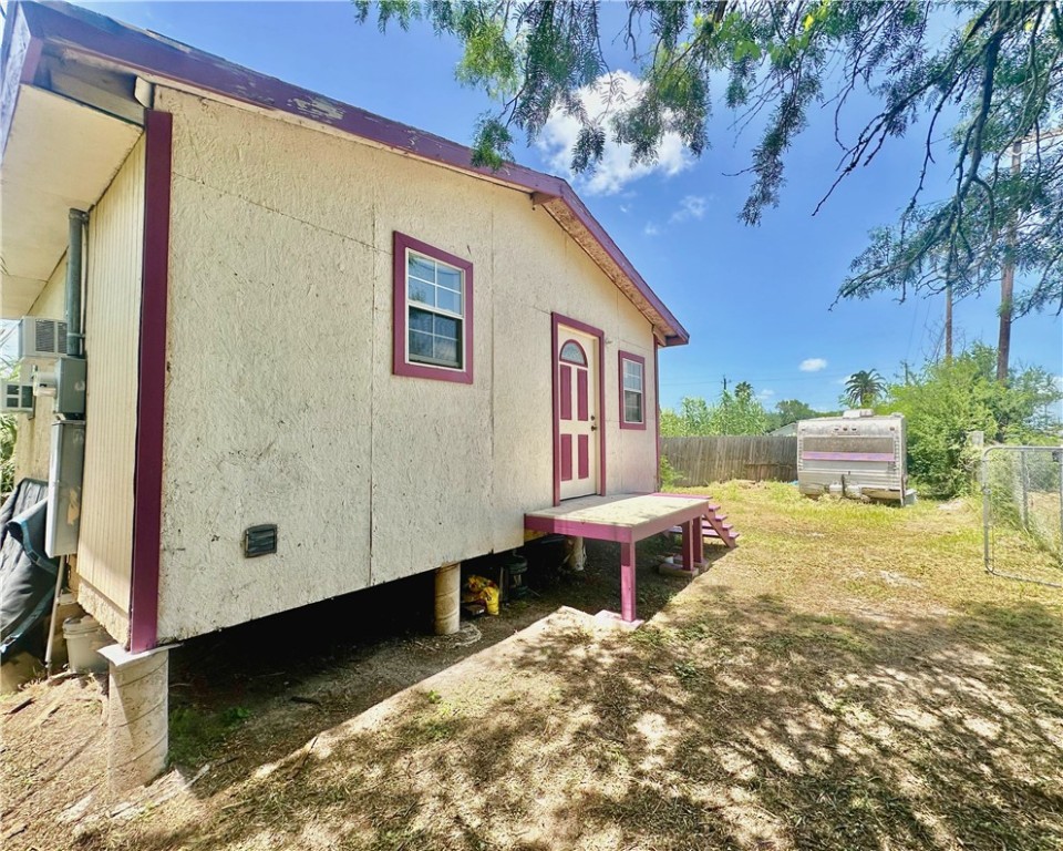 600 South Rachal Sinton, TX 78387 - Photo 4 of 17