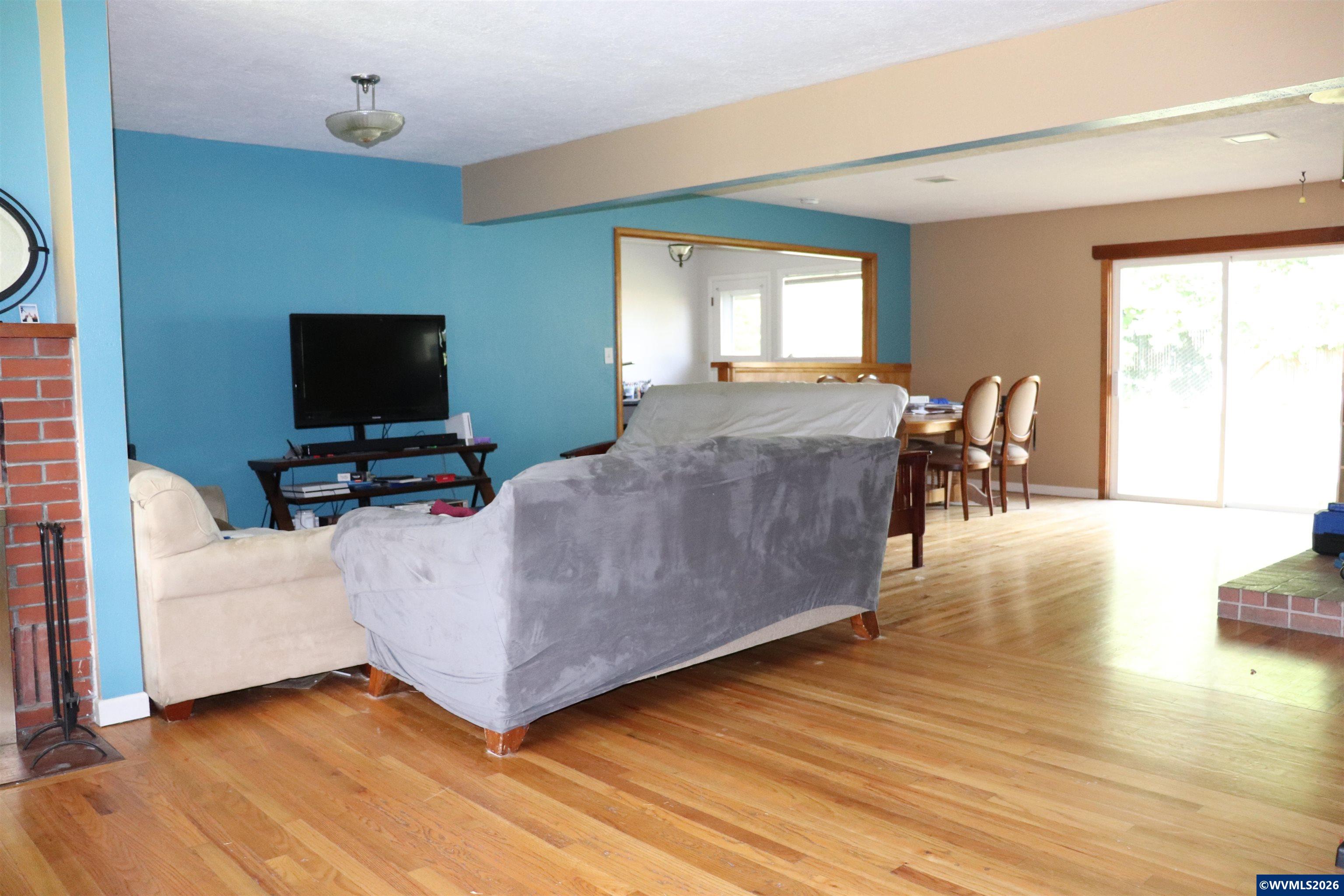 1045 Southwest Grove Street Corvallis, OR 97333 - Photo 5 of 33