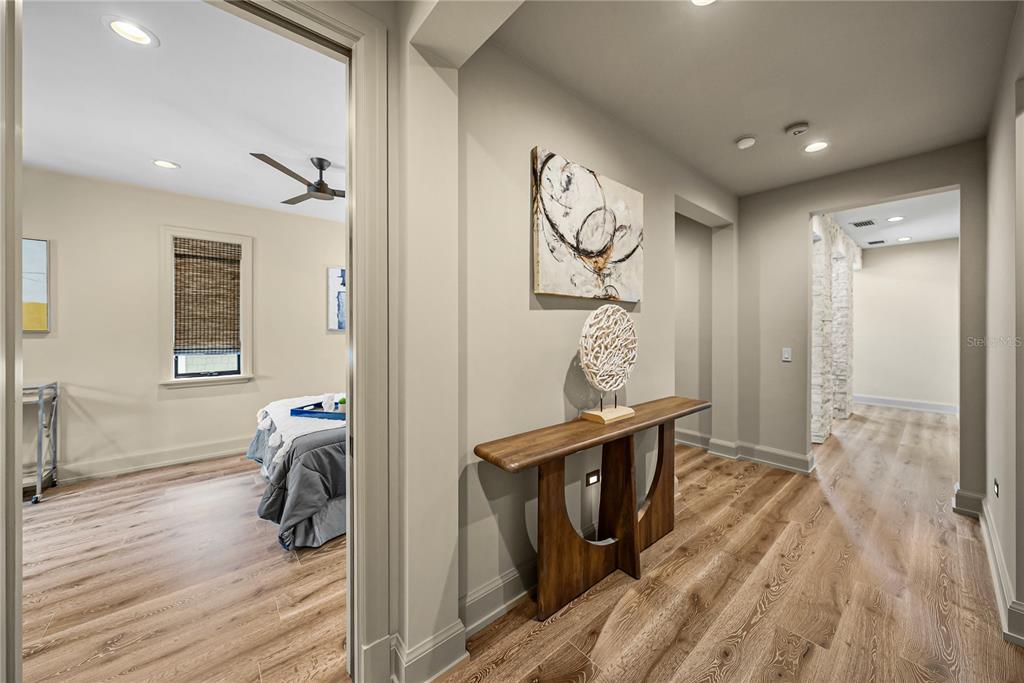 2903 West Hawthorne Road Tampa, FL 33611 - Photo 55 of 82 Gallery Image 55
