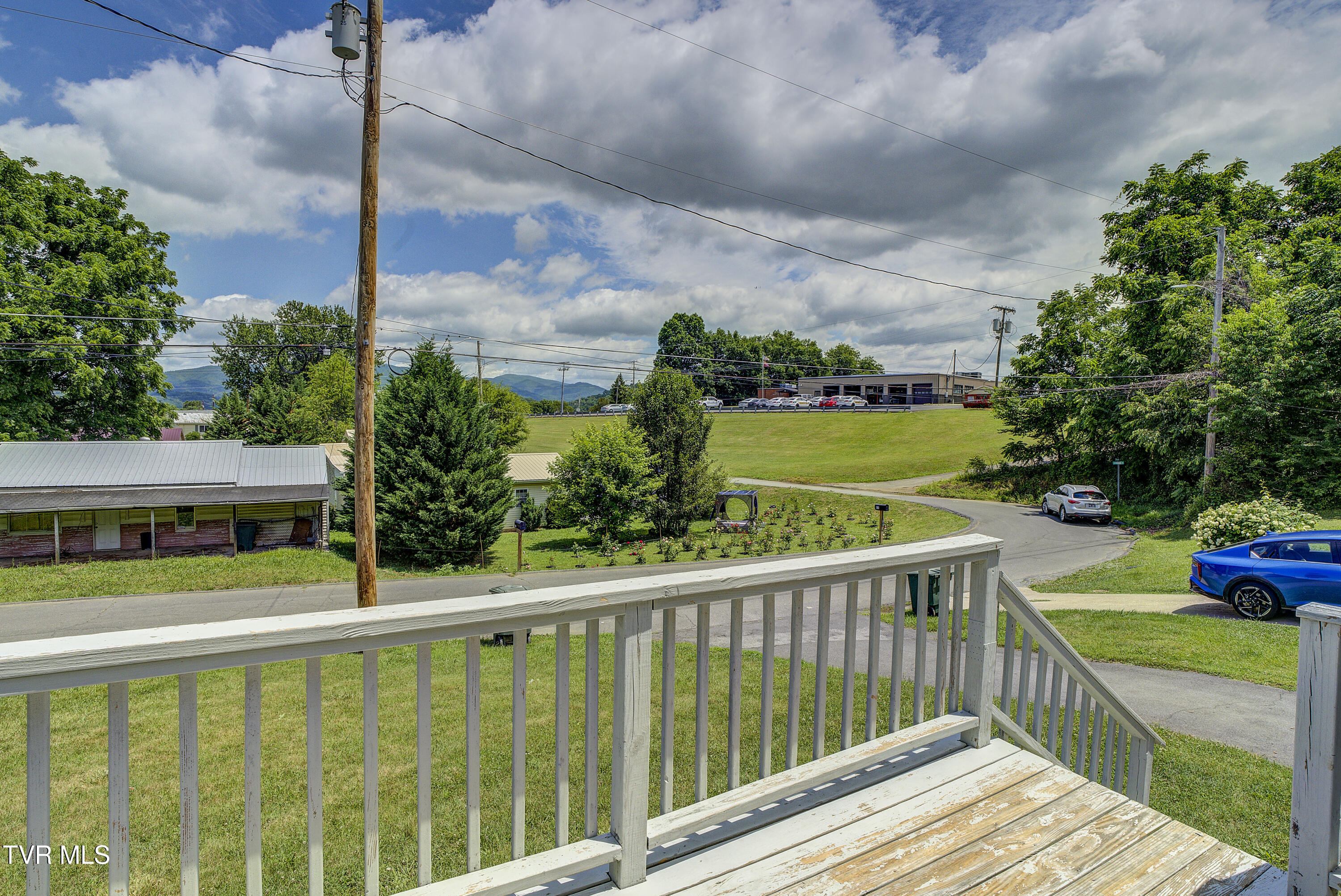 612 Trudy Street Elizabethton, TN 37643 - Photo 3 of 22 Trudy--28