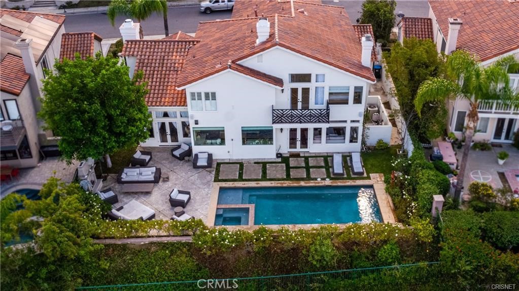 3626 Paseo Primario Calabasas, CA 91302 - Photo 35 of 41 front view of a house with a yard