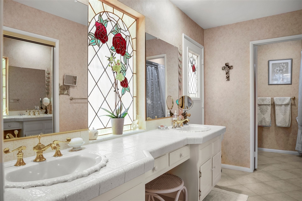 554 San Lucas Drive Solana Beach, CA 92075 - Photo 16 of 25