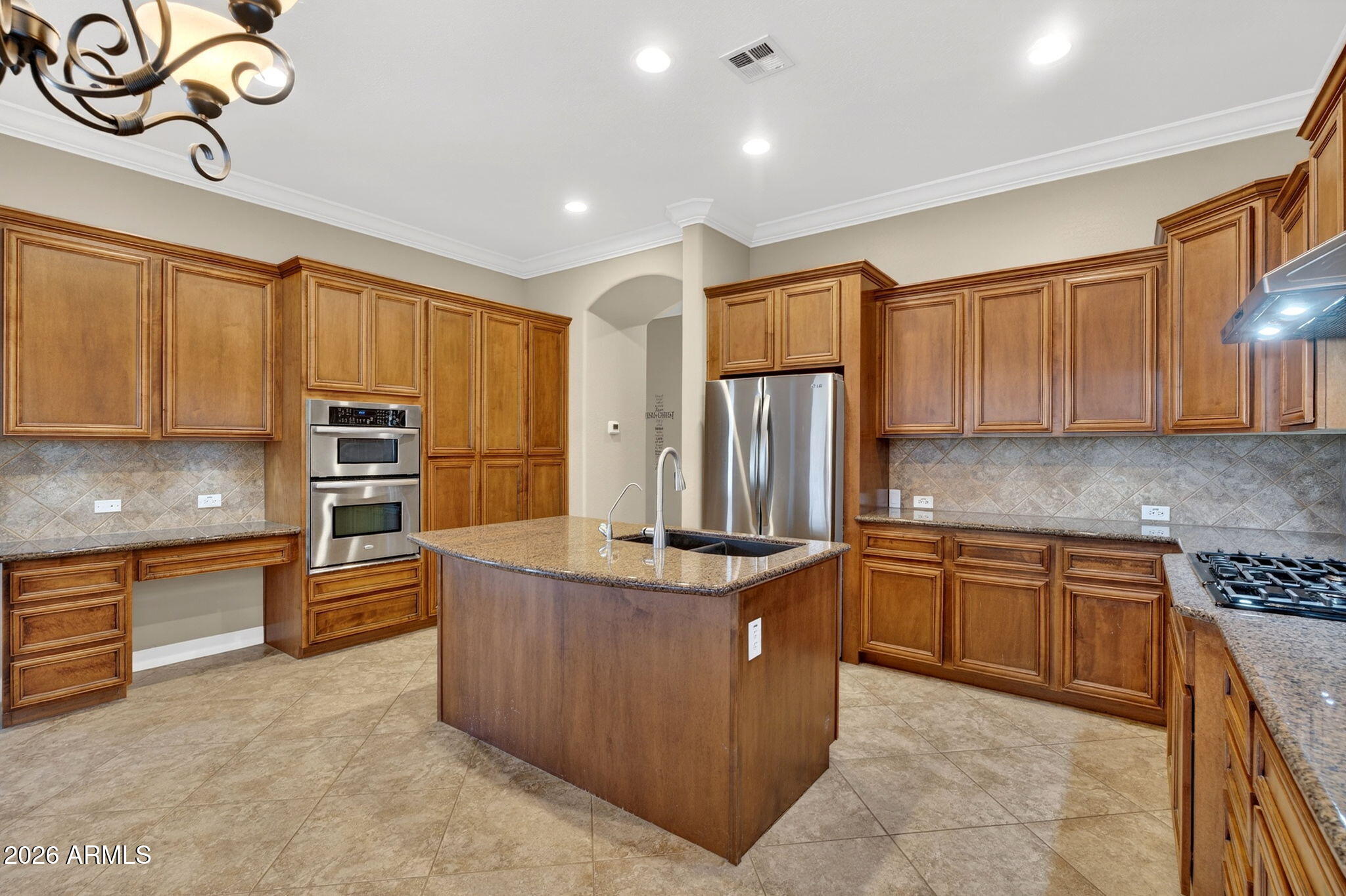 4101 East Woodside Way Gilbert, AZ 85297 - Photo 10 of 81 10-web-or-mls-010E Woodside Way