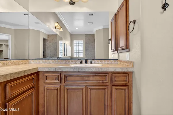 $769,000 | 4101 East Woodside Way, Gilbert, AZ 85297