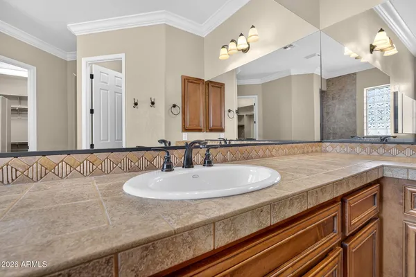 $769,000 | 4101 East Woodside Way, Gilbert, AZ 85297