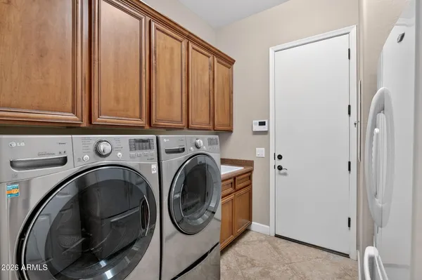 $769,000 | 4101 East Woodside Way, Gilbert, AZ 85297