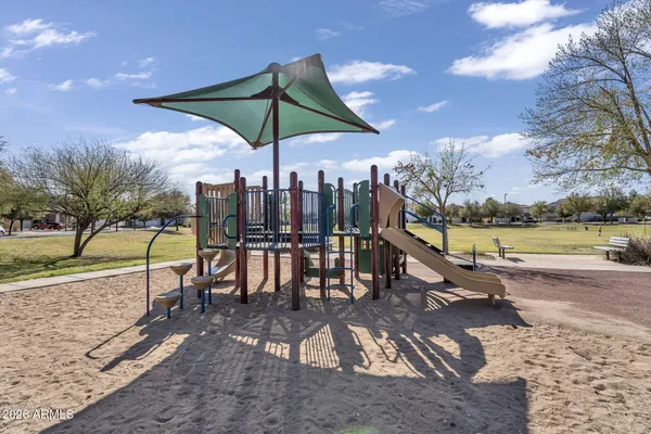 $769,000 | 4101 East Woodside Way, Gilbert, AZ 85297