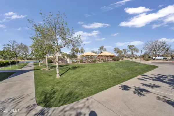 $769,000 | 4101 East Woodside Way, Gilbert, AZ 85297