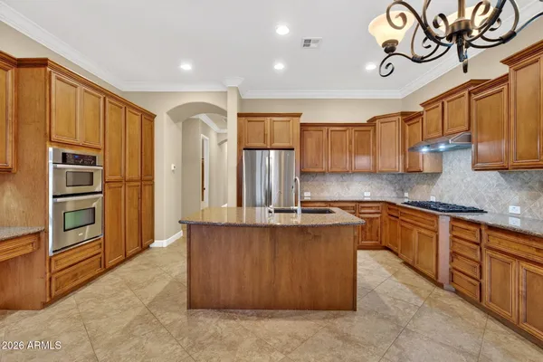 $769,000 | 4101 East Woodside Way, Gilbert, AZ 85297