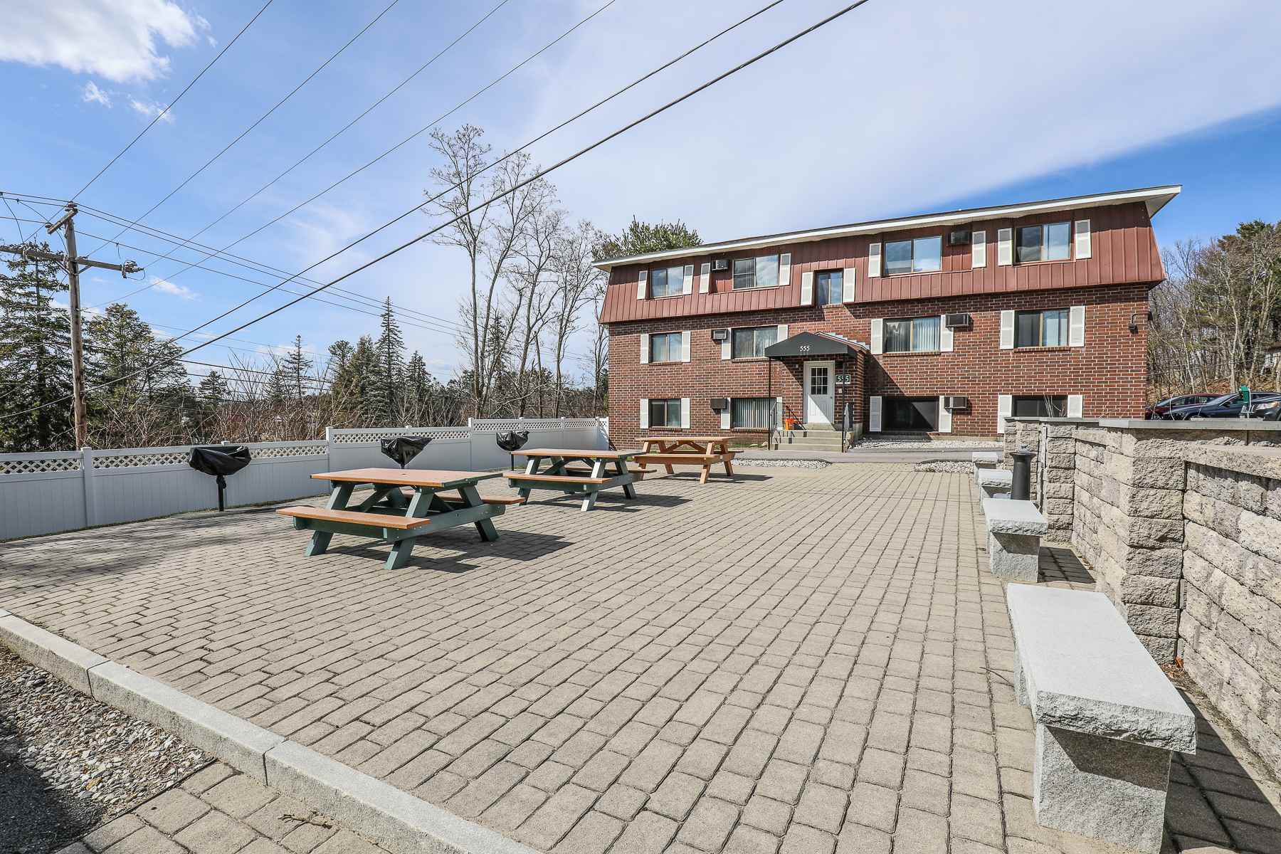 525 Calef Road, Unit 21 Manchester, NH 03103 - Photo 17 of 18