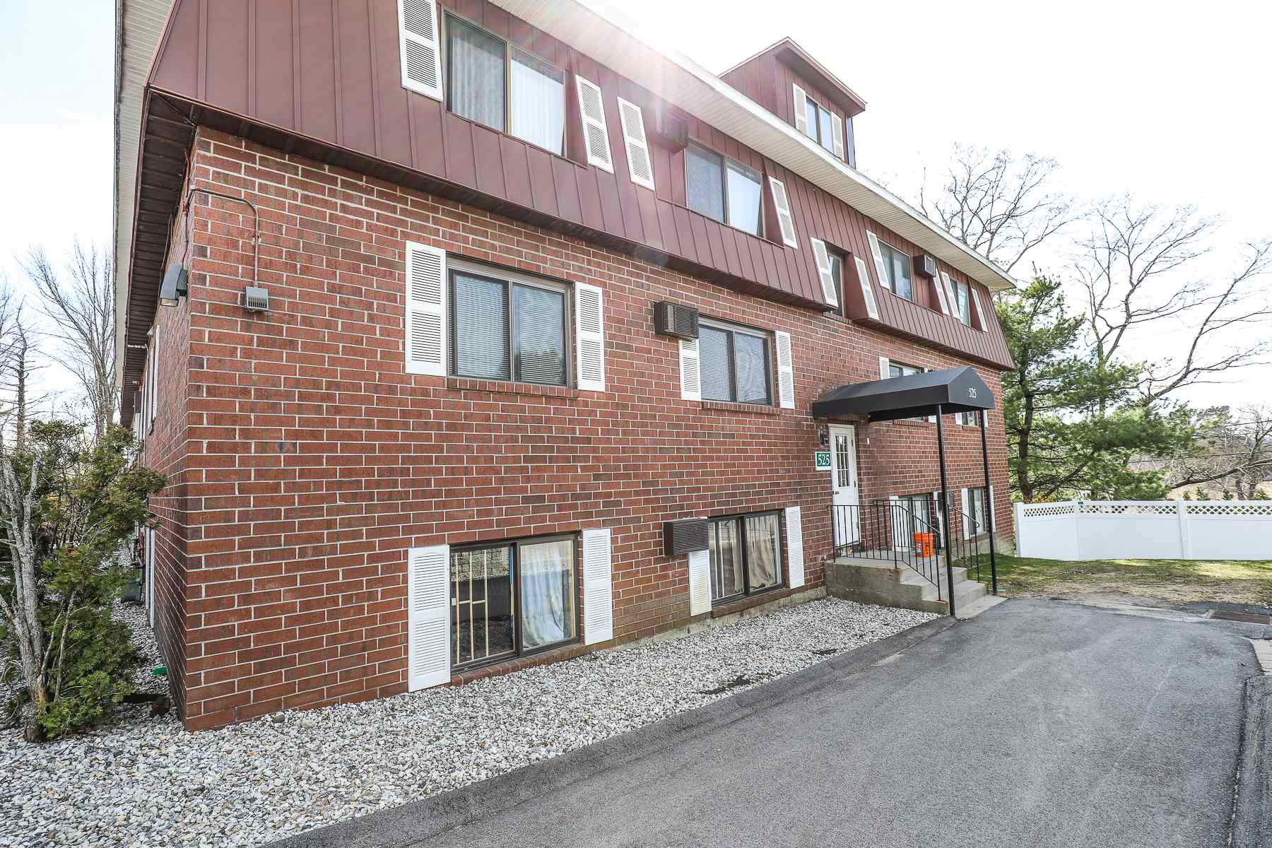 525 Calef Road, Unit 21 Manchester, NH 03103 - Photo 18 of 18