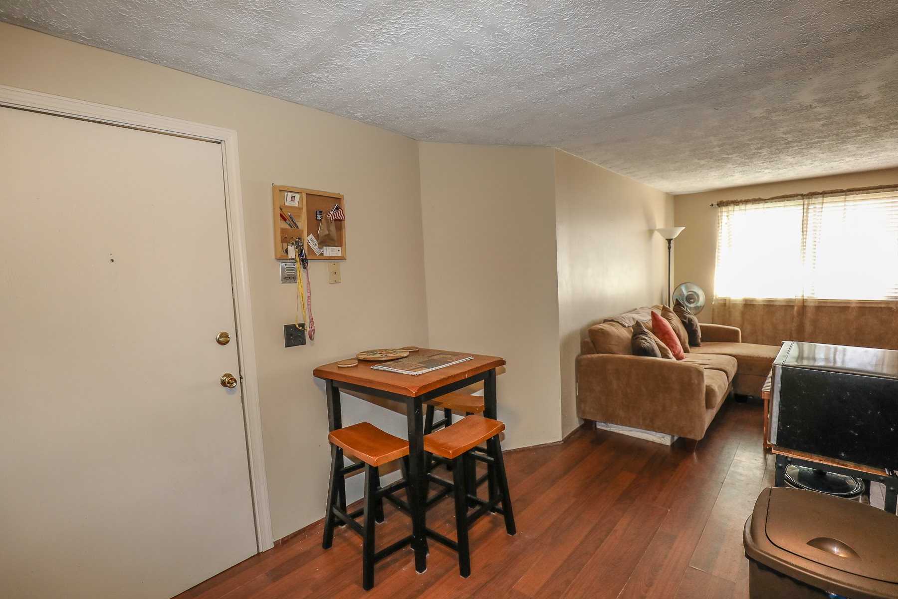 525 Calef Road, Unit 21 Manchester, NH 03103 - Photo 4 of 18